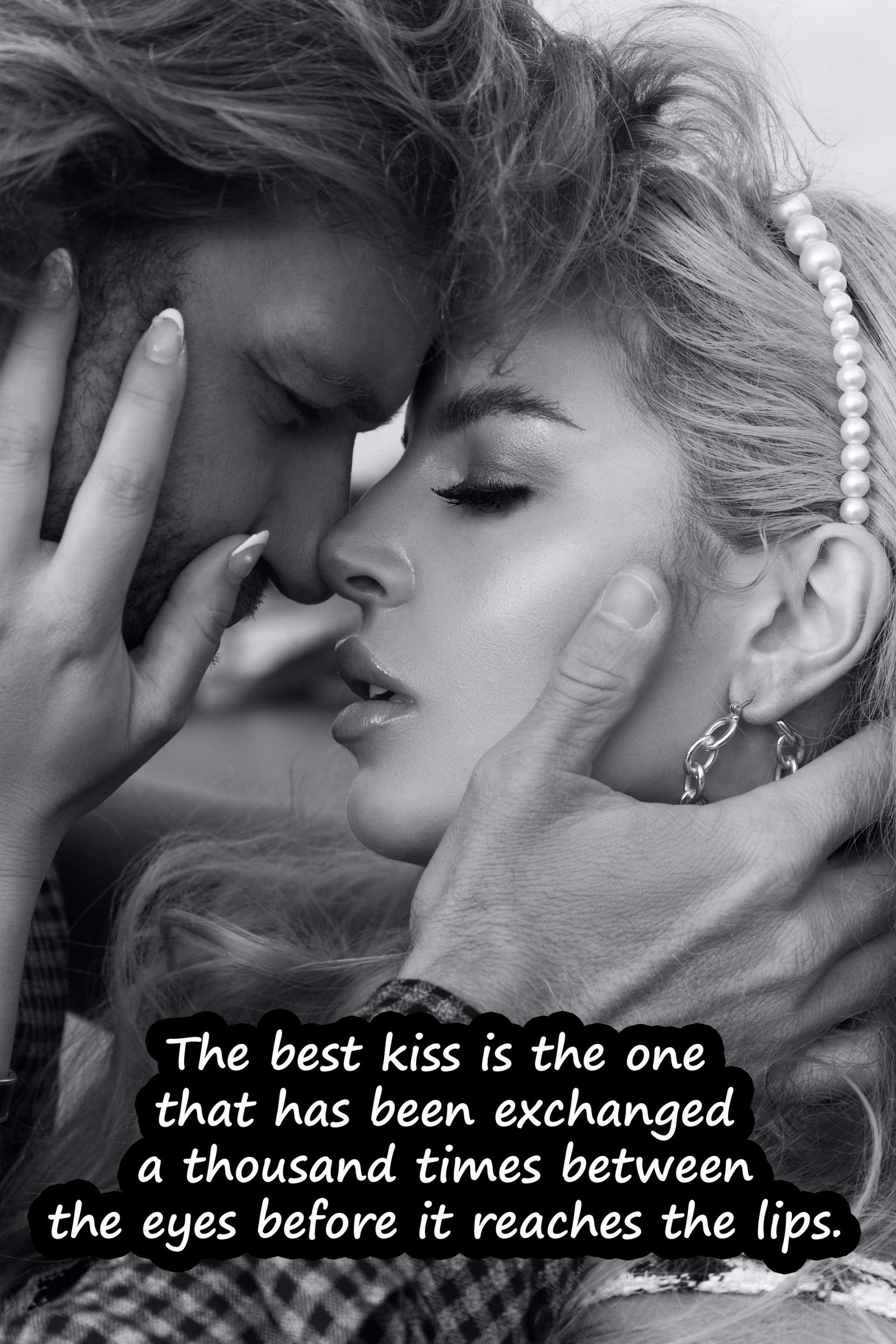 best kiss text messages with images for girlfriend or boyfriend